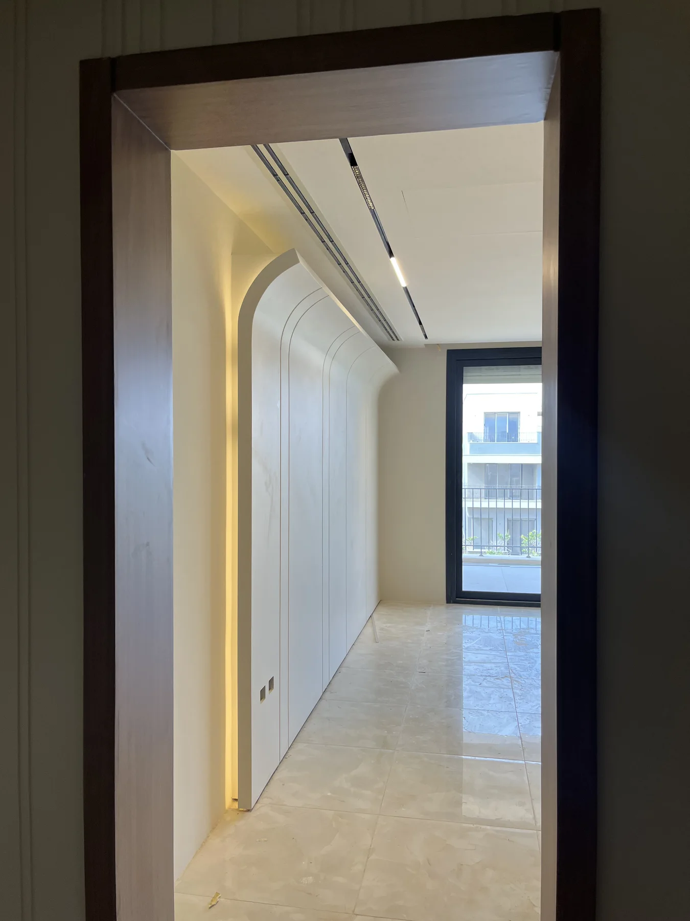 VENEER & PAINTING CLADDING — 15