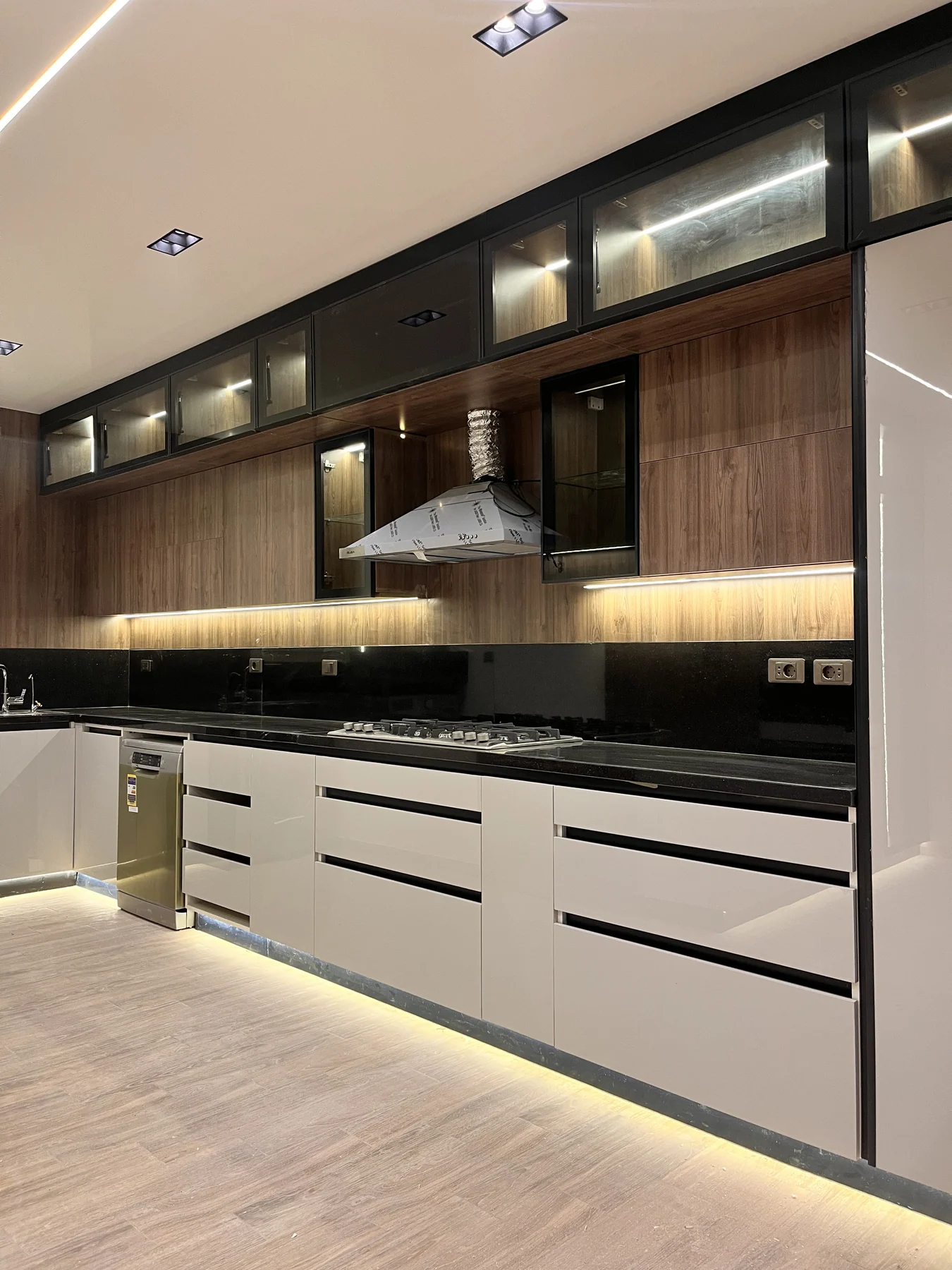 Kitchen 03 — 1
