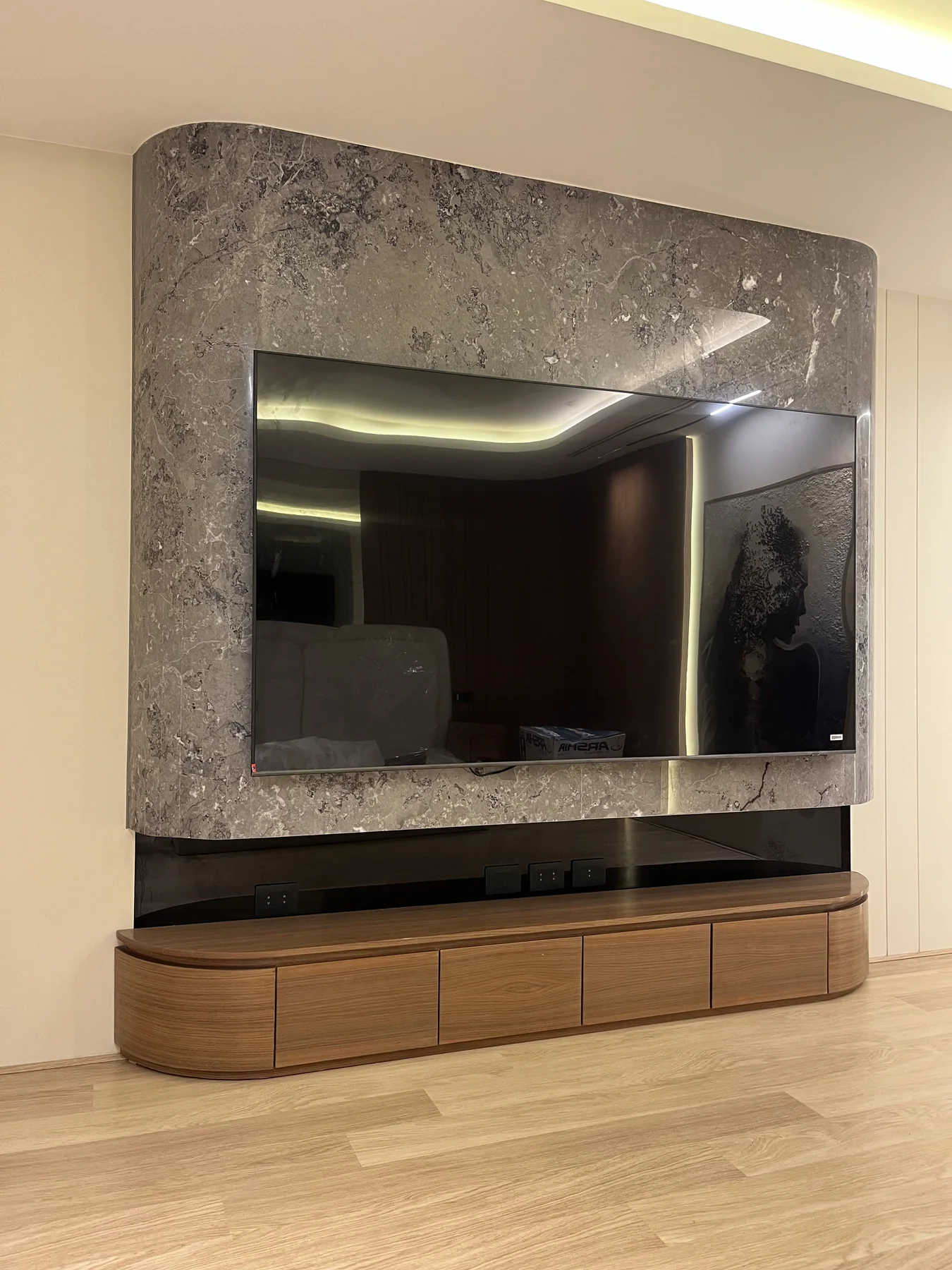 A residential room shaped by considered timber details.